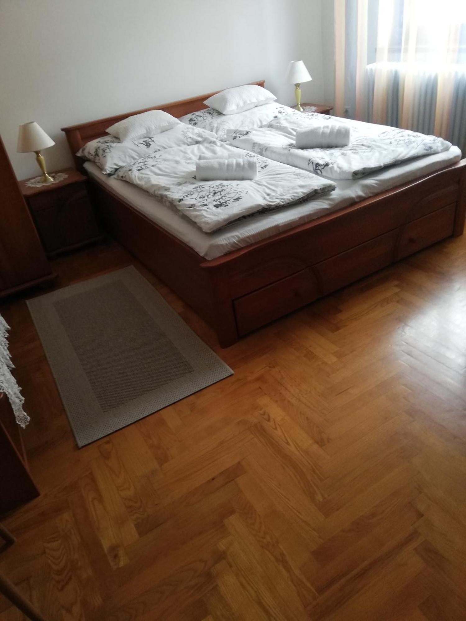 Viragos Vendeghaz Balatonfuered Appartement Buitenkant foto