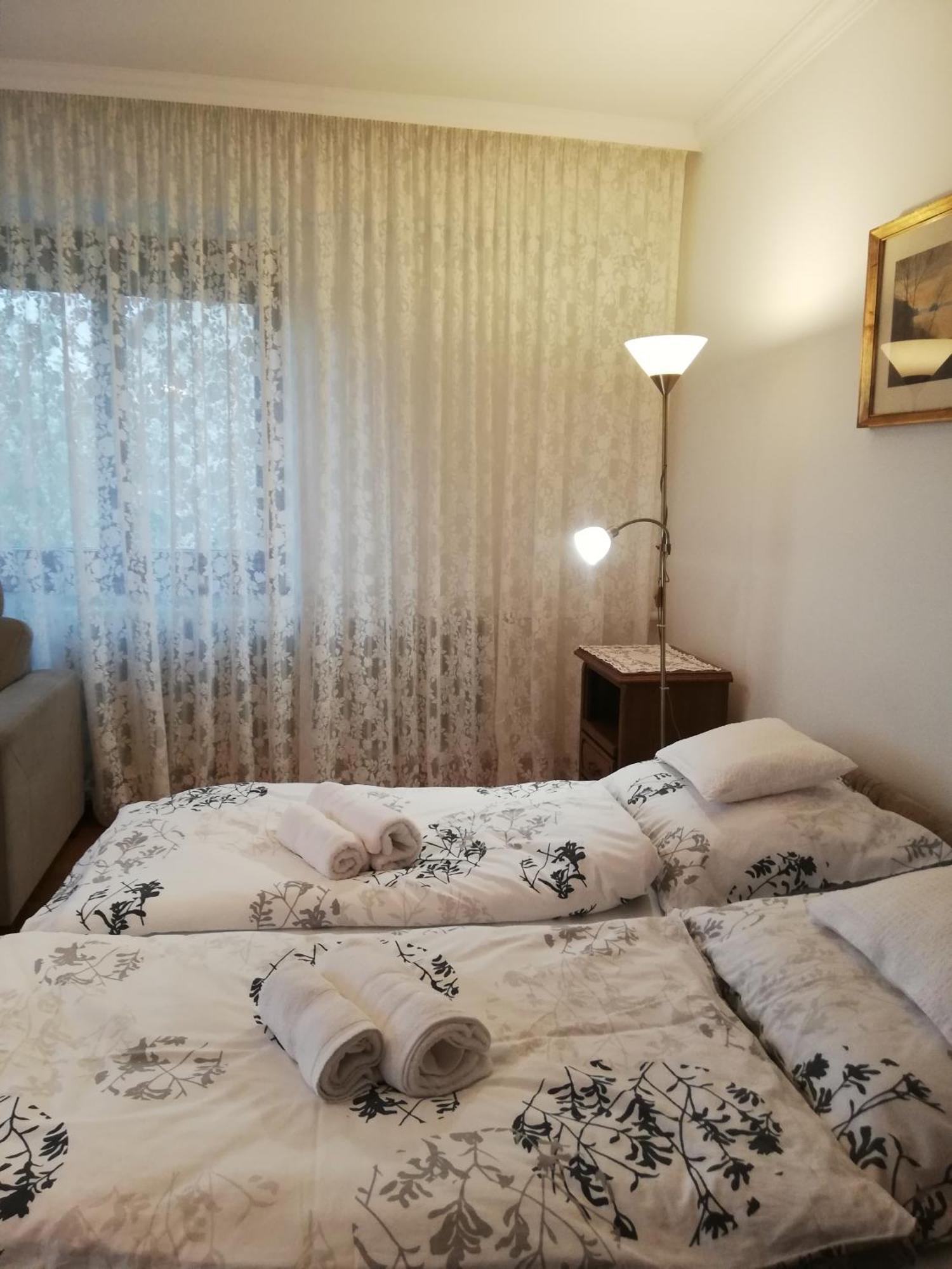 Viragos Vendeghaz Balatonfuered Appartement Buitenkant foto